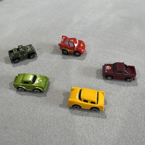 Lot Of 5 Mini Micro Cars Truck Disney Pixar Lightning McQueen, Mega Blocks, Soma - Picture 2 of 14